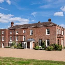 Starborough Manor